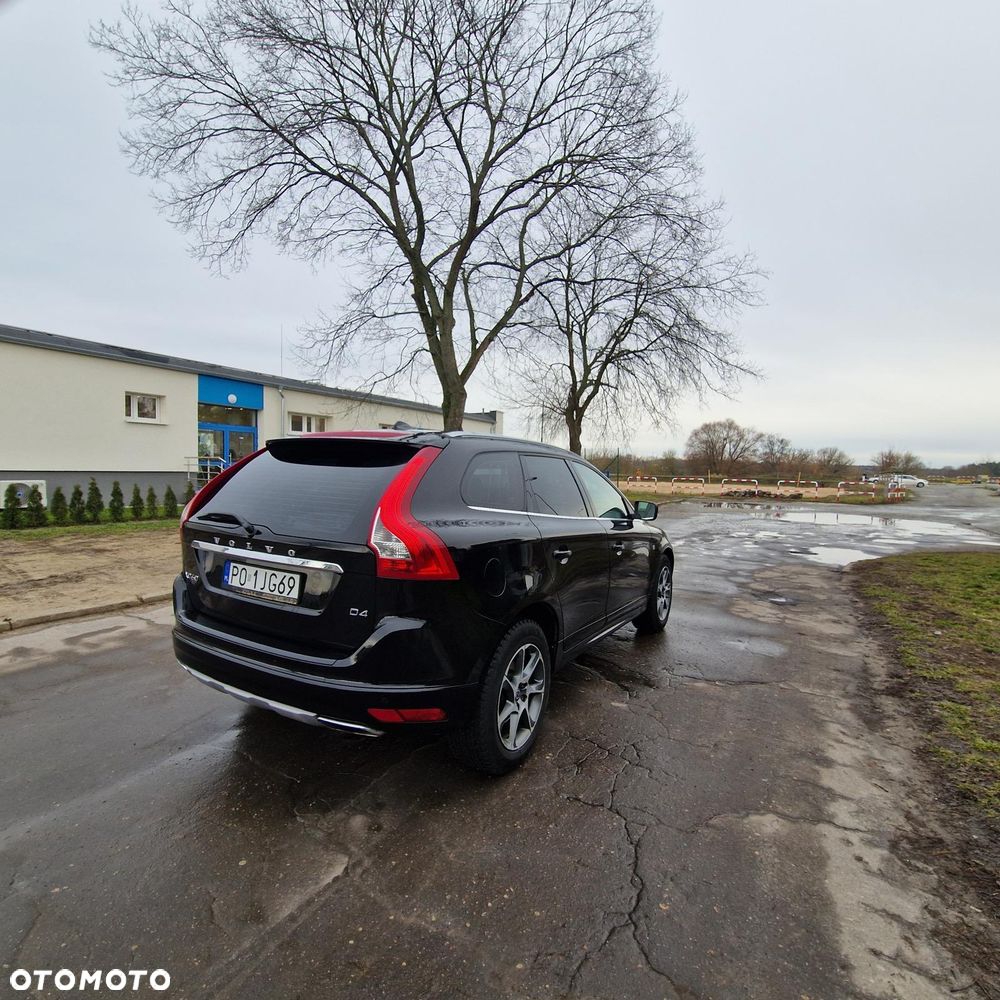Volvo XC 60 D4 Drive-E Ocean Race - 33