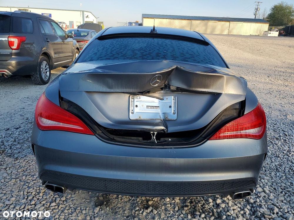 Mercedes-Benz CLA 250 4Matic 7G-DCT - 6