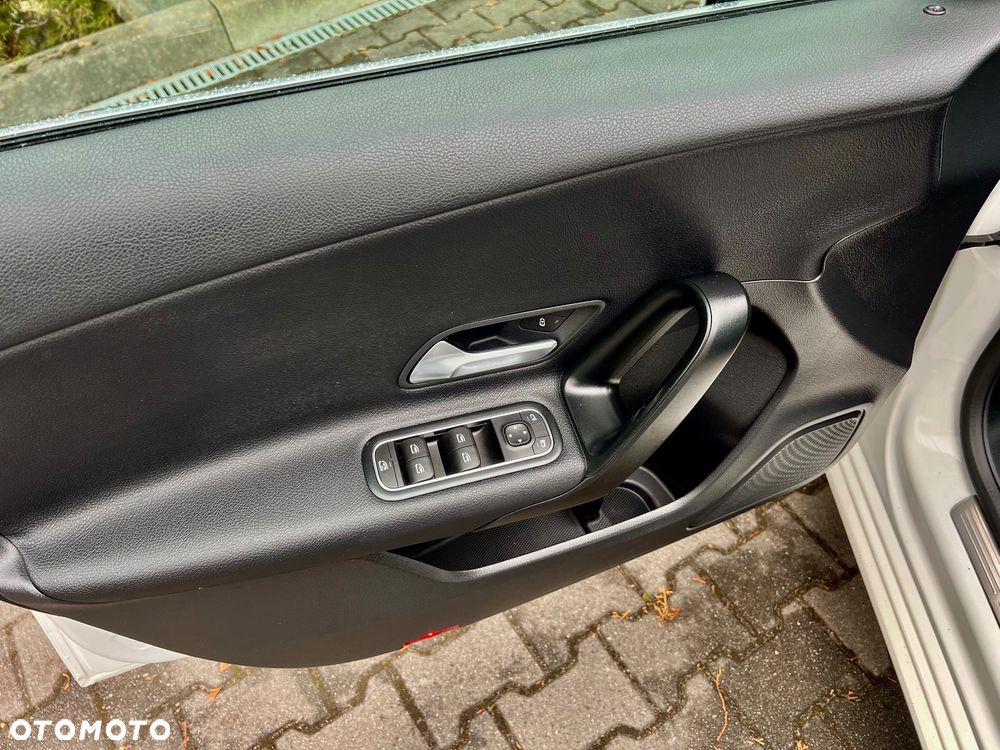 Mercedes-Benz Klasa A 200 d Style - 14