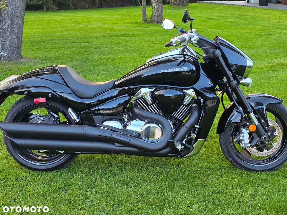 Suzuki Boulevard - 4