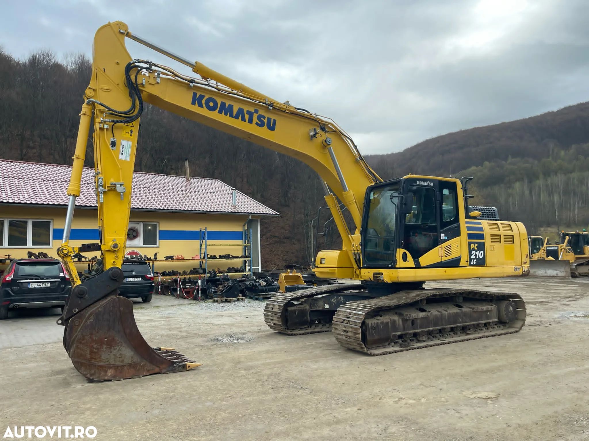 Komatsu PC 210LC-11 - 1