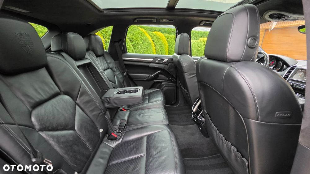 Porsche Cayenne Turbo - 7