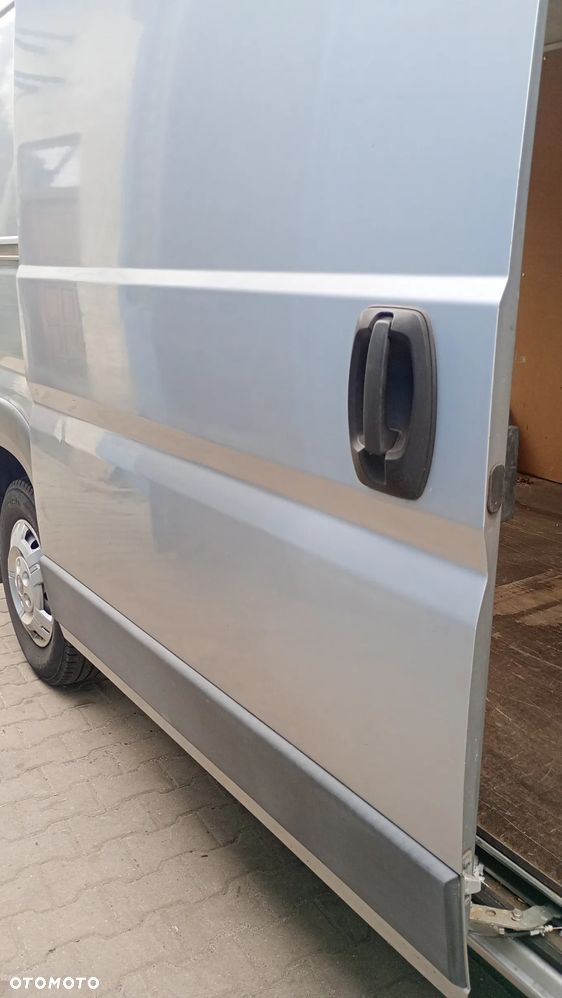 F.V BOCZNE Drzwi L2 PRAWE PRZESUWNE SREBRNY METALIK uzbrojone KOMPLETNE  PEUGEOT BOXER FIAT DUCATO CITROEN JUMPER Drzwi gotowe do założenia MONTAŻ - 5