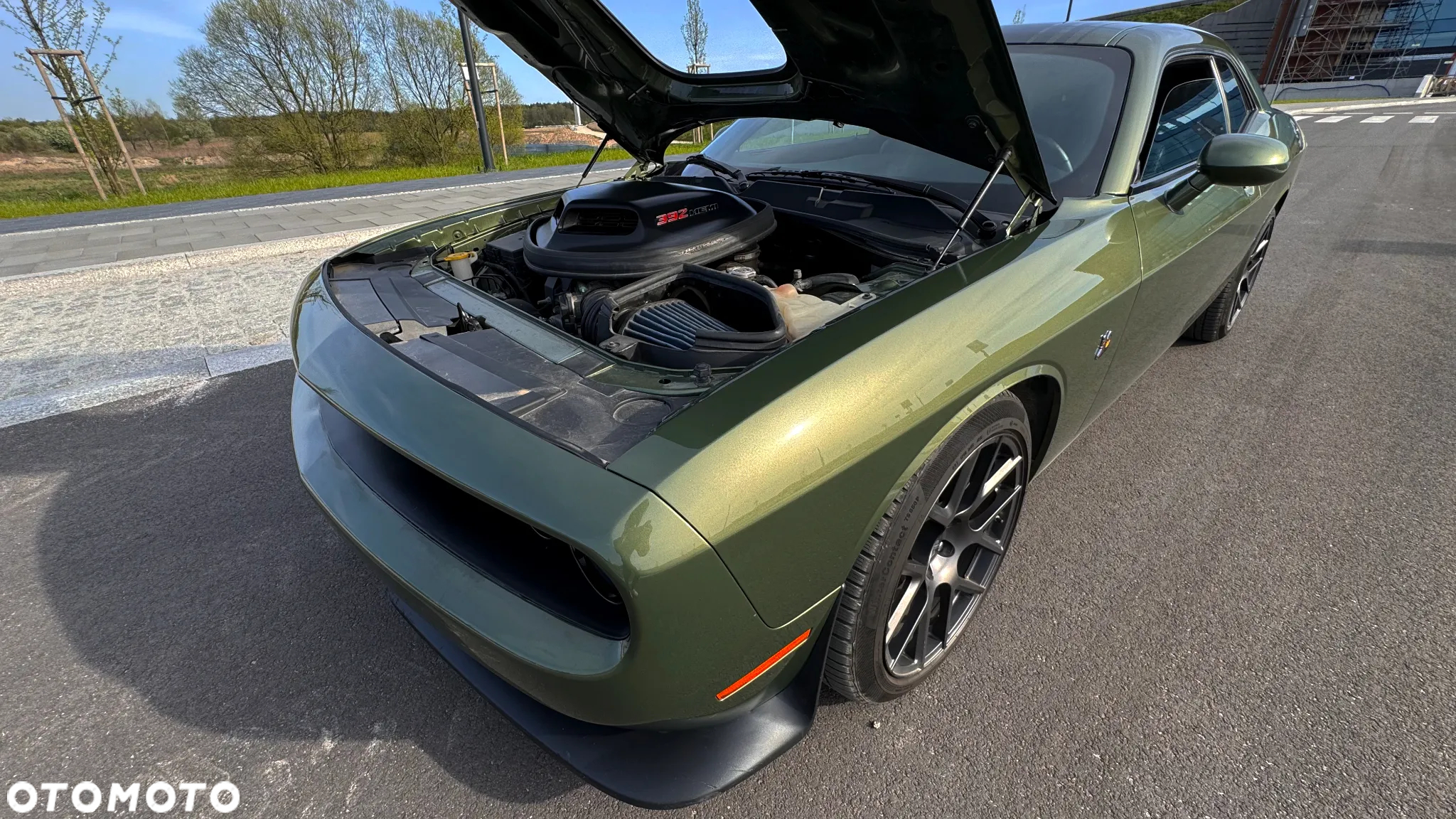 Dodge Challenger - 15
