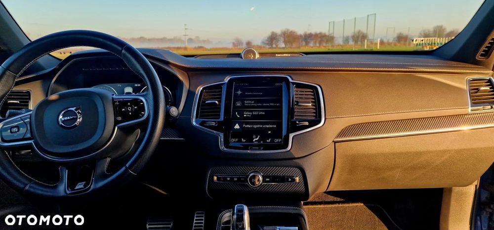 Volvo XC 90 T8 AWD Plug-In Hybrid R-Design 7os - 27