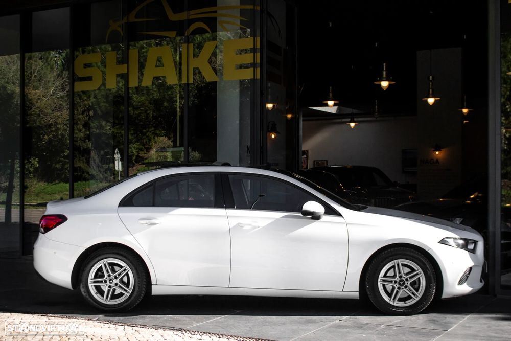 Mercedes-Benz A 180 Limousine d Style Aut. - 4