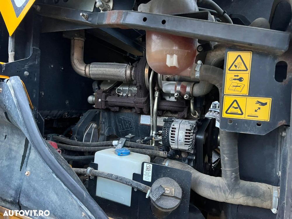 JCB - 9