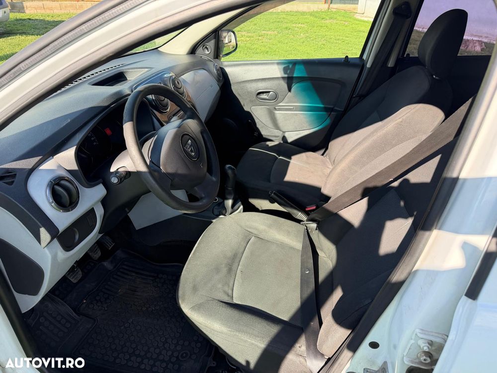 Dacia Logan 1.2 Laureate - 6