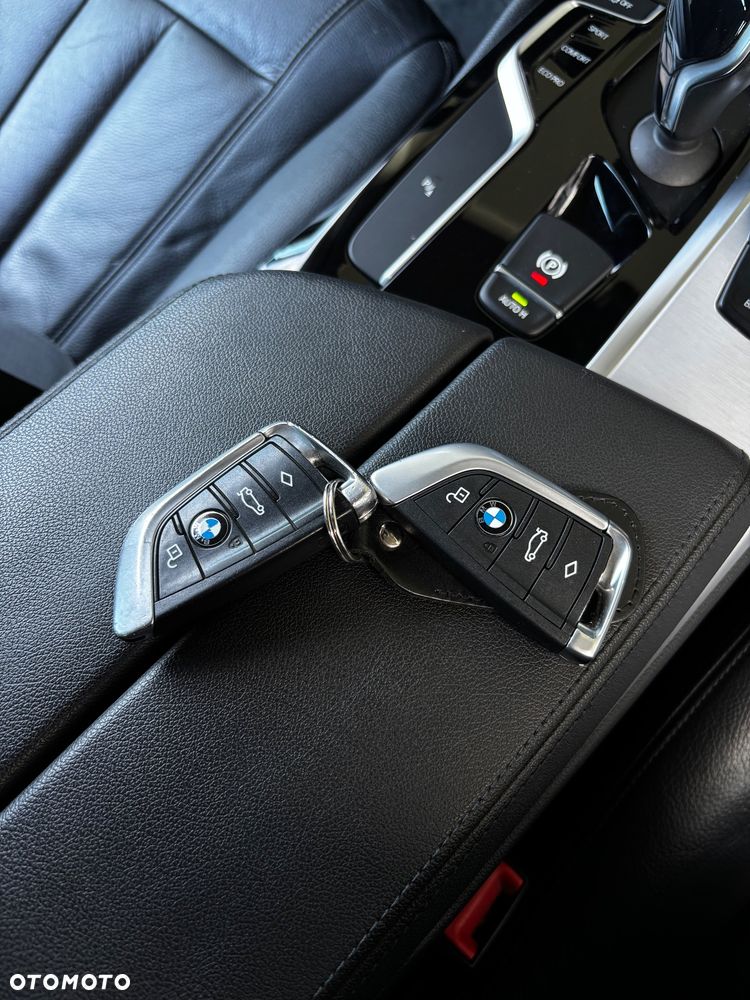 BMW Seria 5 520d xDrive Luxury Line - 20