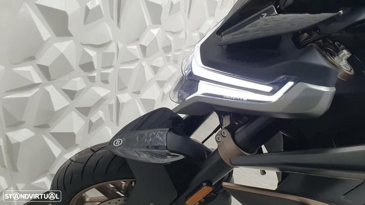 CF Moto 800NK - 16