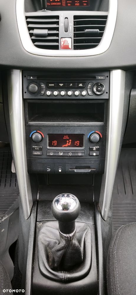 Peugeot 207 90 HDi FAP (Blue Lion) Filou - 13