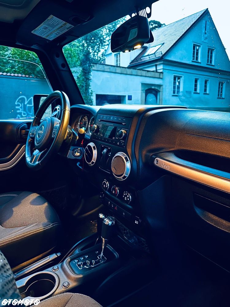 Jeep Wrangler 3.6 Rubicon - 11