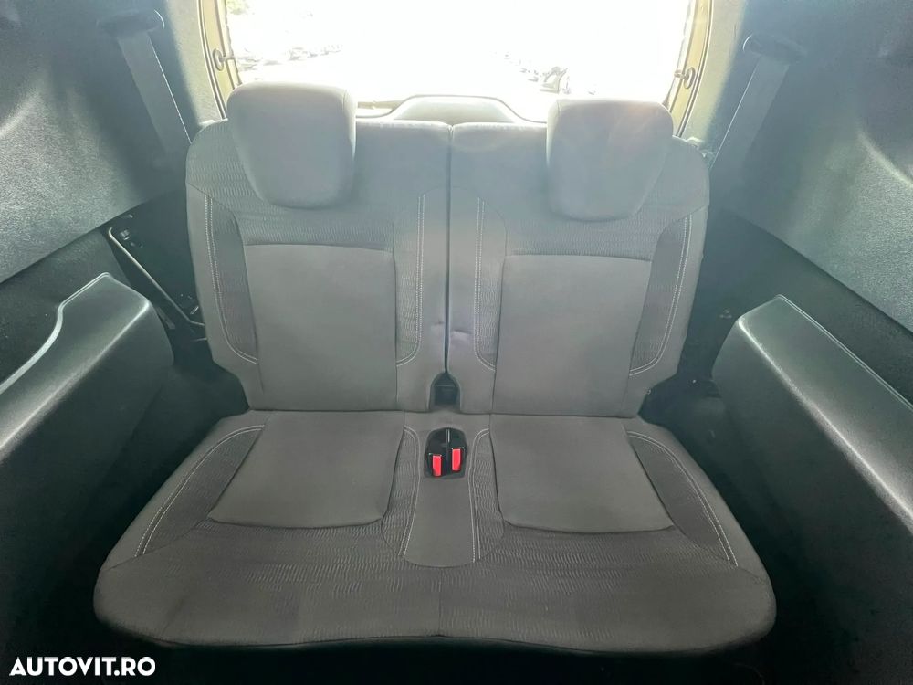 Dacia Lodgy - 18