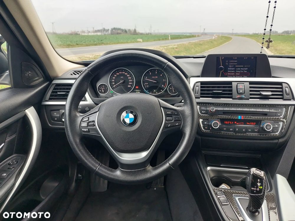 BMW Seria 3 318d Modern Line - 15