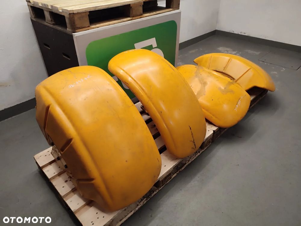 Komplet błotników stelaże JCB 540-70 - 2