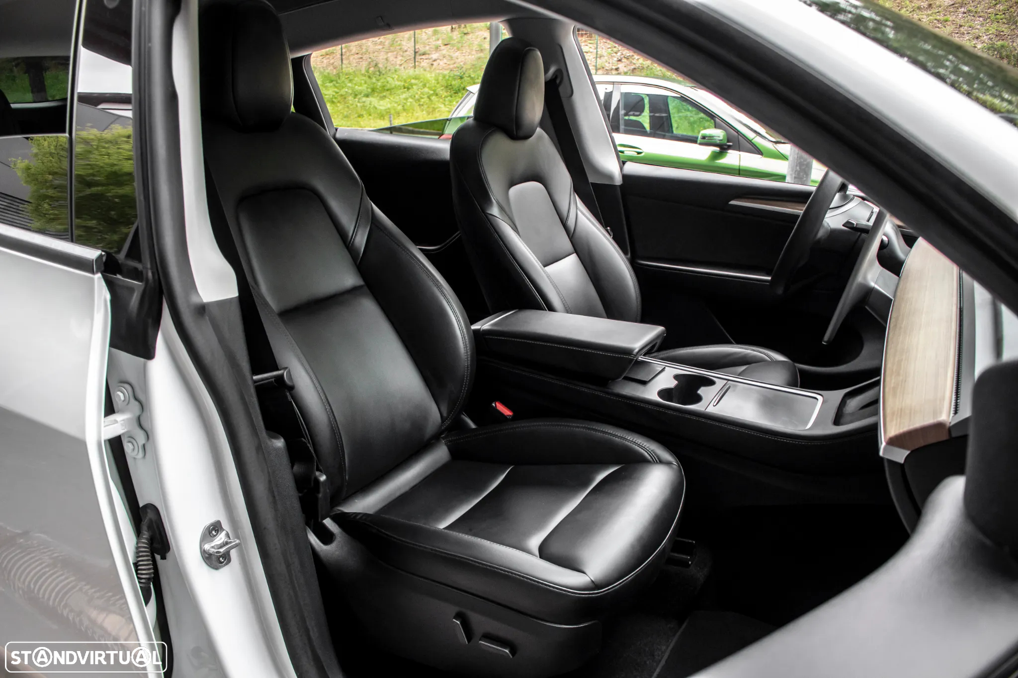 Tesla Model Y Performance Tração Integral - 23