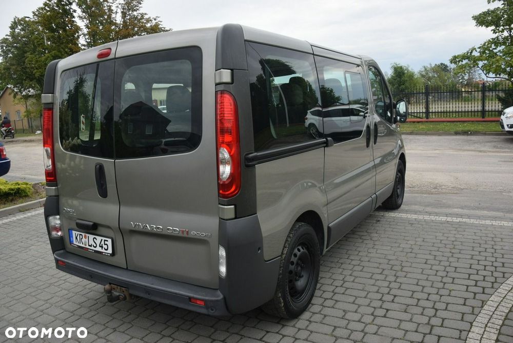 Opel Vivaro - 9