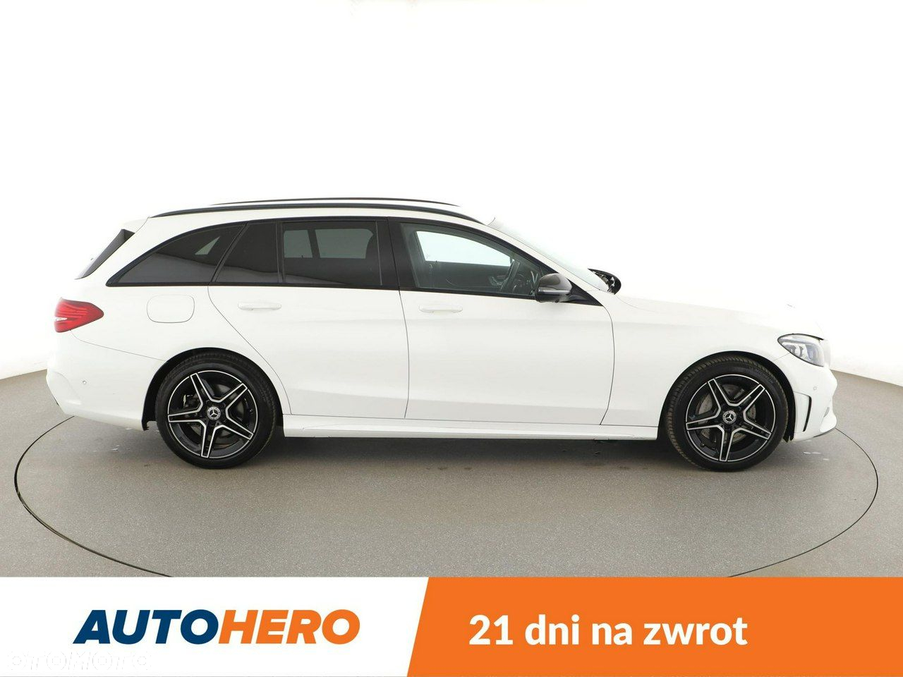 Mercedes-Benz Klasa C 300 d T 4Matic 9G-TRONIC AMG Line - 9