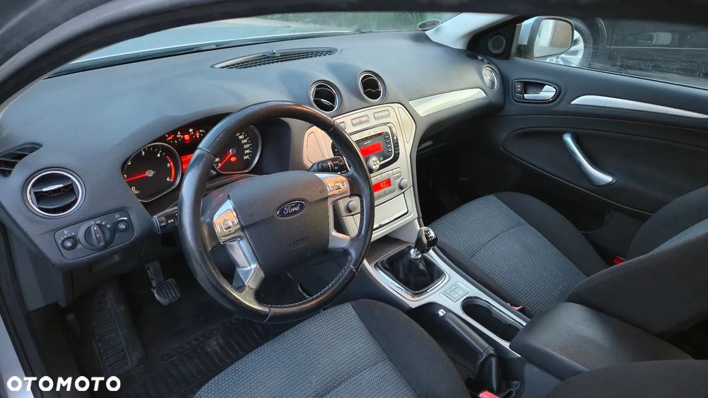 Ford Mondeo 2.2 TDCi Ghia - 7