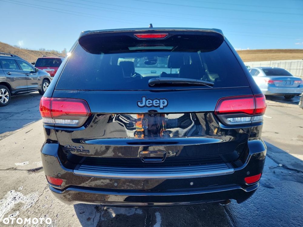 Jeep Grand Cherokee - 18