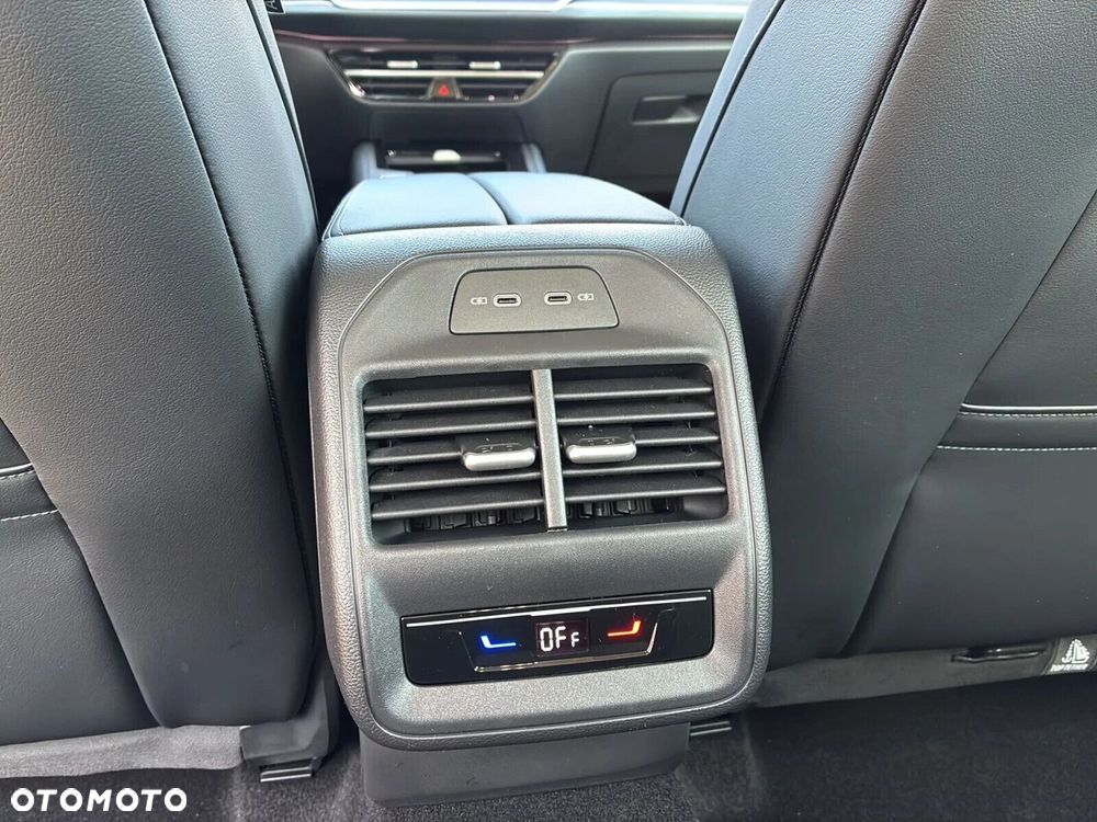 Volkswagen Passat Variant - 30