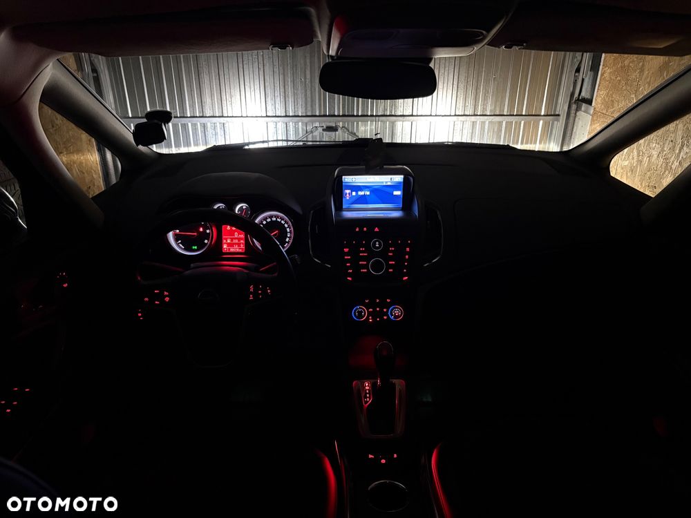 Opel Zafira - 26