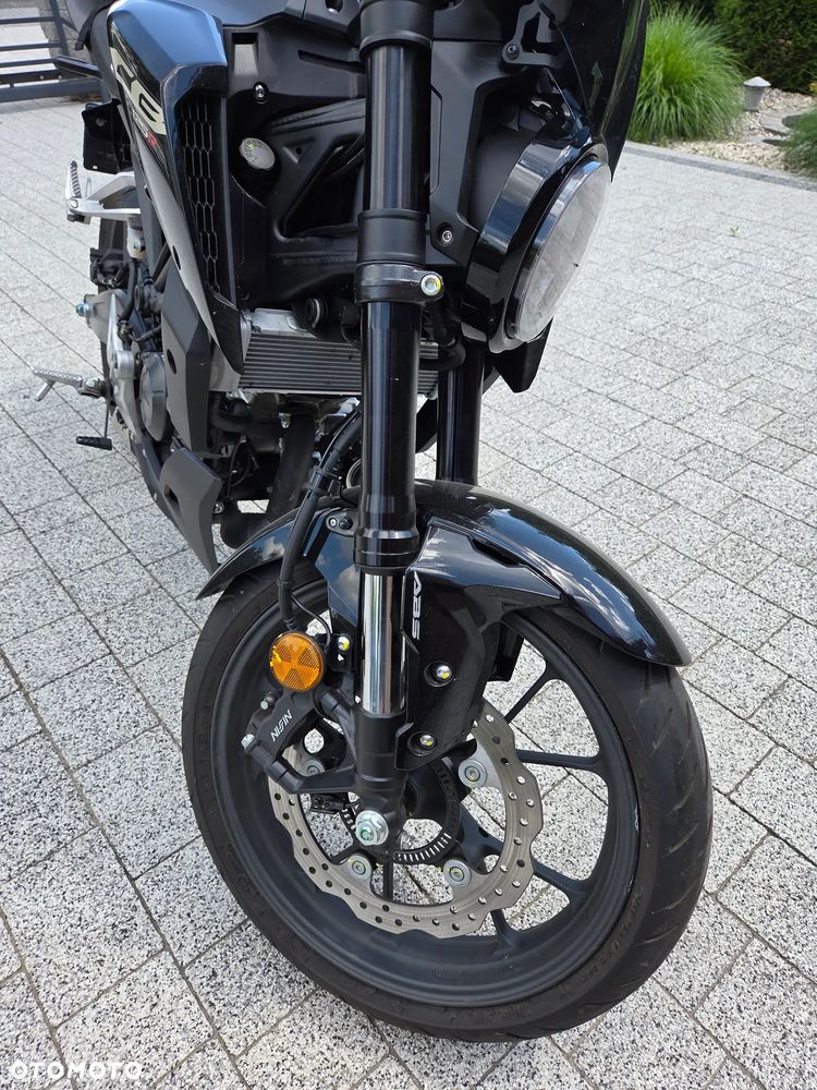 Honda CBR - 16