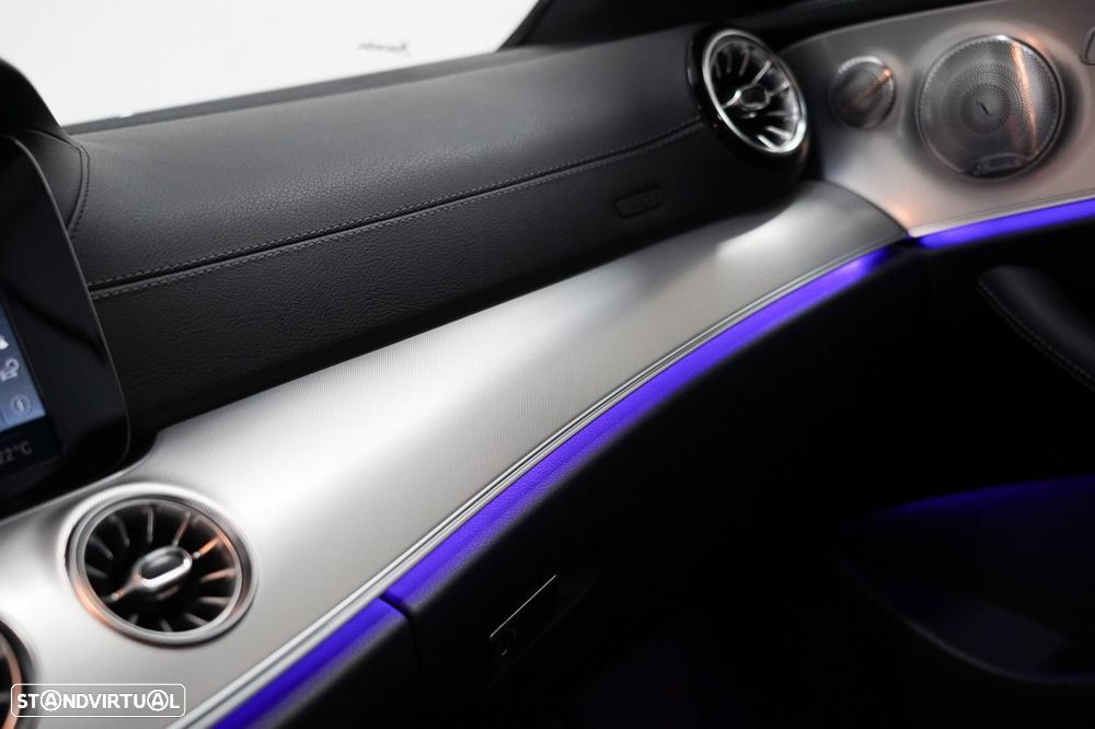 Mercedes-Benz E 220 d AMG Line - 16