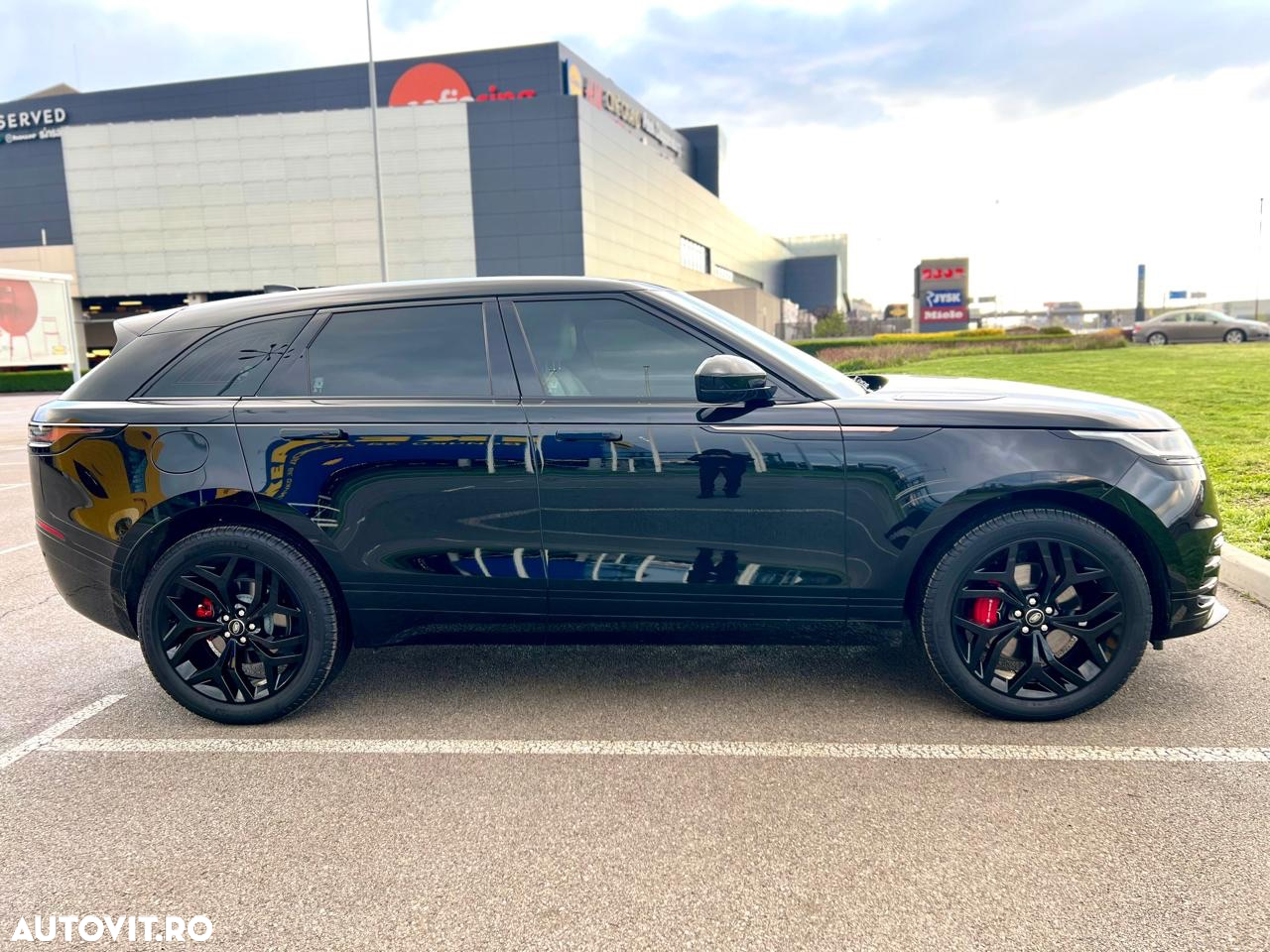 Land Rover Range Rover Velar R-Dynamic 2.0 P250 SE - 2