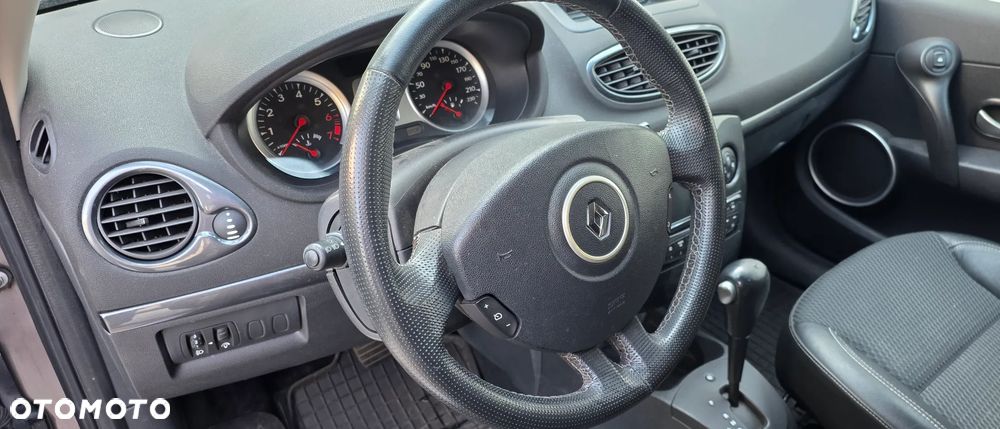 Renault Clio - 6