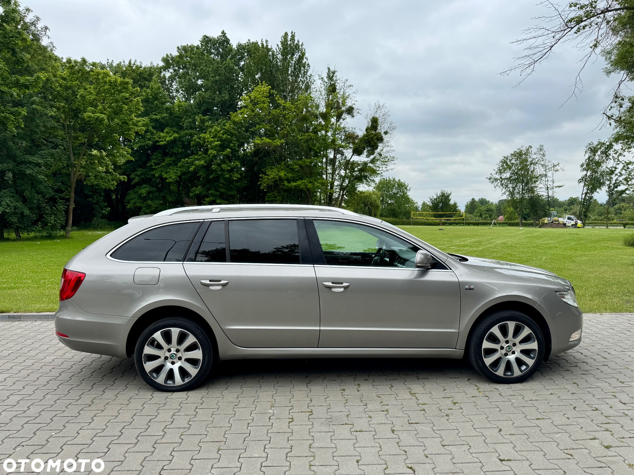 Skoda Superb 2.0 TDI Green tec 4x4 DSG Exclusive - 29