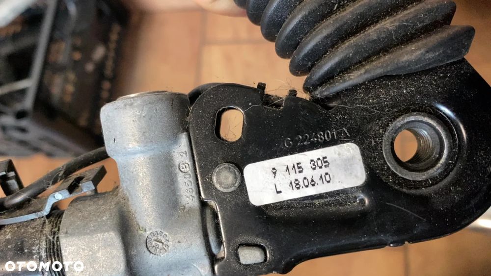 NAPINACZ PASA LEWY PRZÓD BMW F10 F11 615796400B - 4