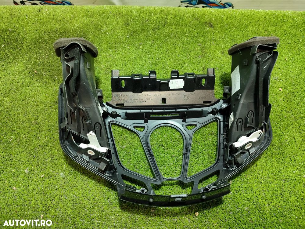 CONSOLA CENTRALA GRILA VENTILATIE / COMENZI FORD FIESTA 1.0 BENZINA 2015 / HACHBACK 3 PORTIERE COD OEM 8A61-18A802-BK / 8A61-A018B08-AF / 2012-2019 - 3