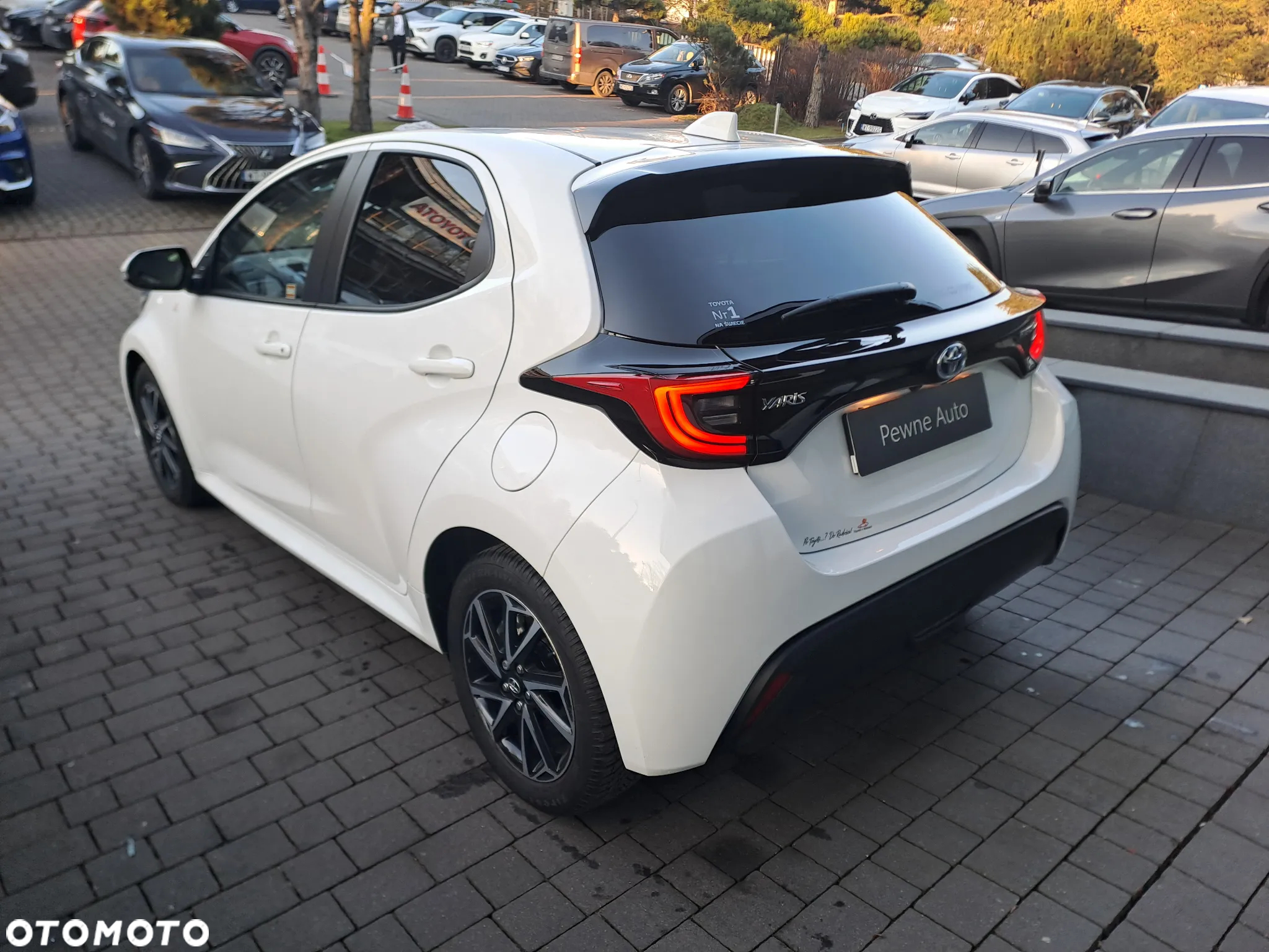 Toyota Yaris 1.5 Comfort - 4