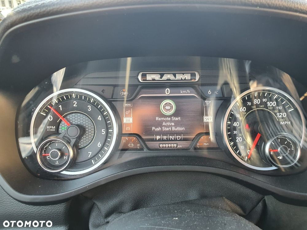 Dodge RAM 5.7 4x4 - 8