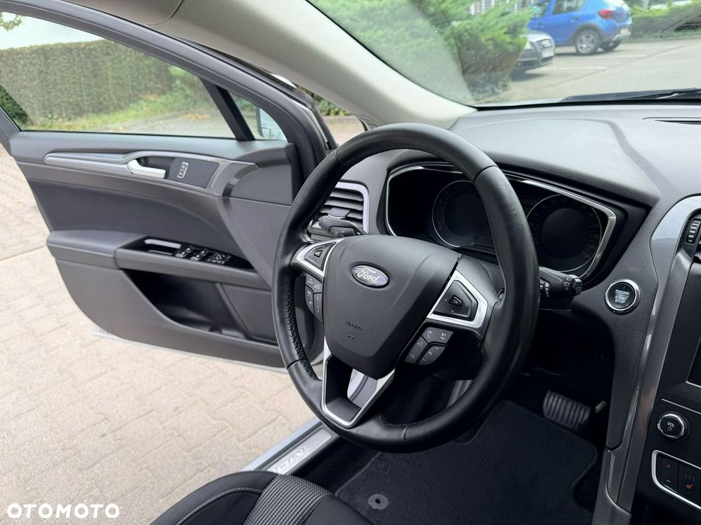 Ford Mondeo - 30