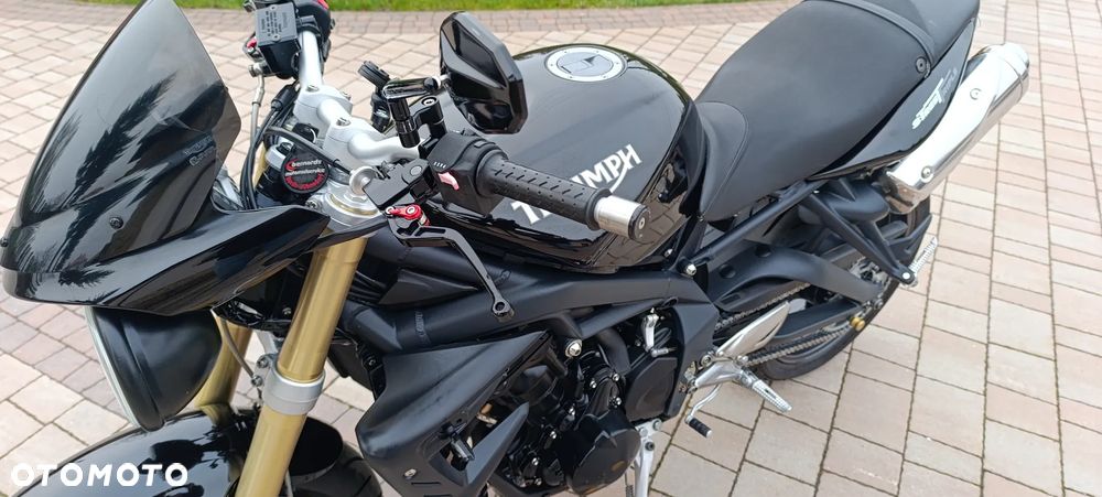 Triumph Street Triple - 15