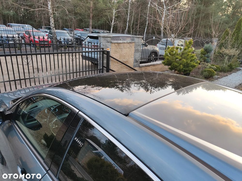 Honda Civic 1.6 i-DTEC Executive Black Edition - 34