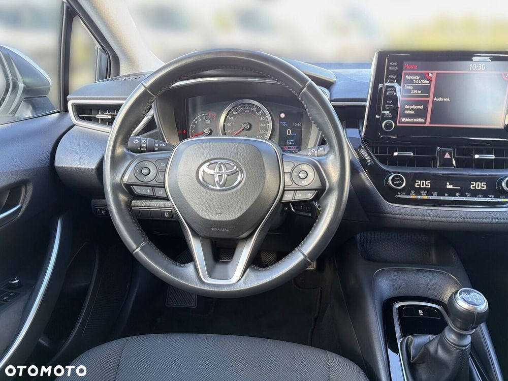 Toyota Corolla - 13