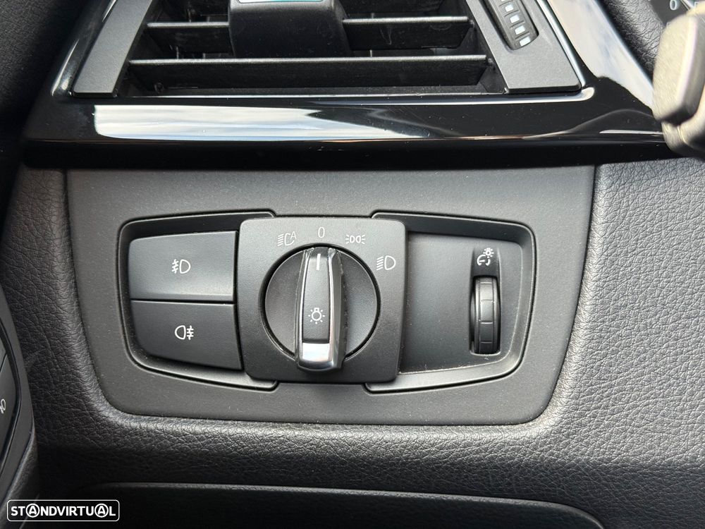 BMW 320 d Aut. M Sport Edition - 24