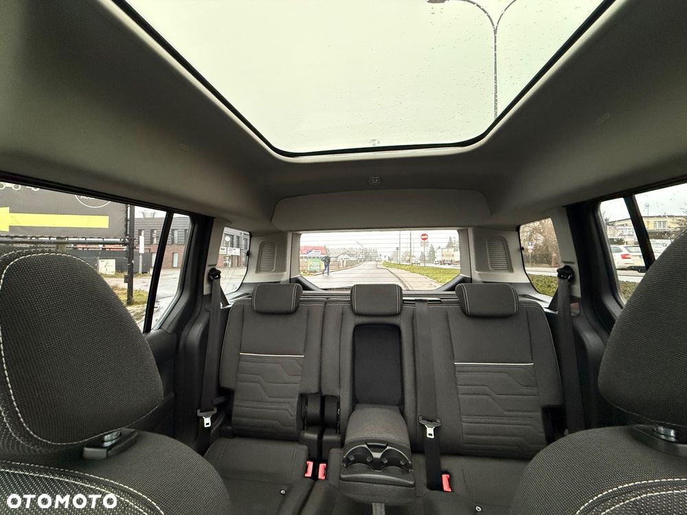 Ford Tourneo Connect - 22