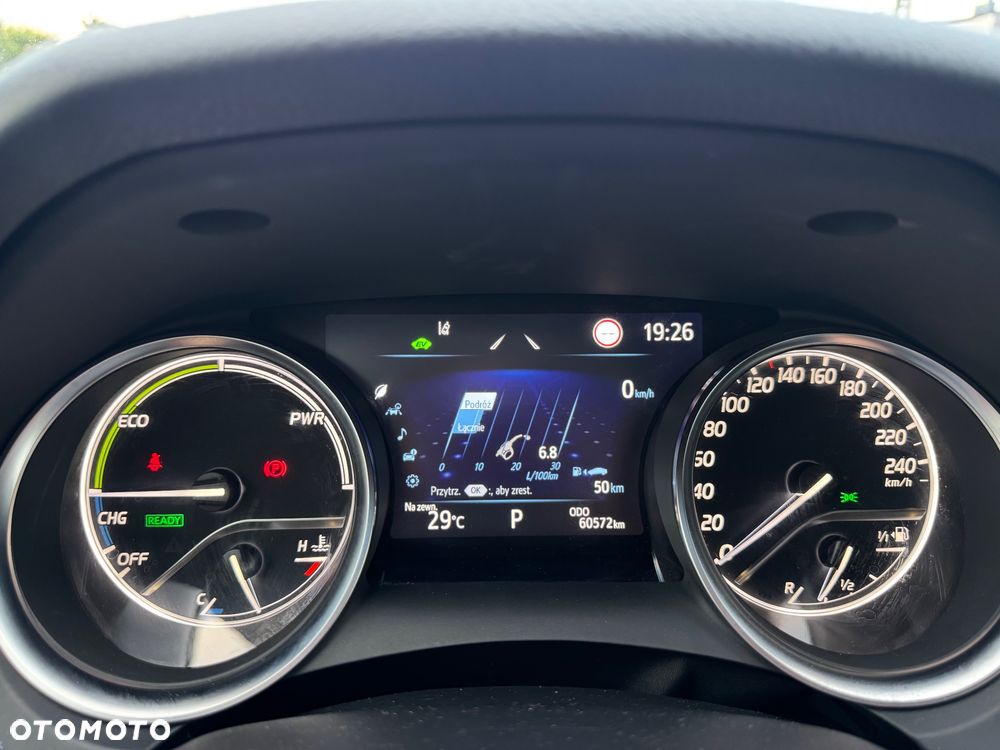 Toyota Camry 2.5 Hybrid Comfort CVT - 25