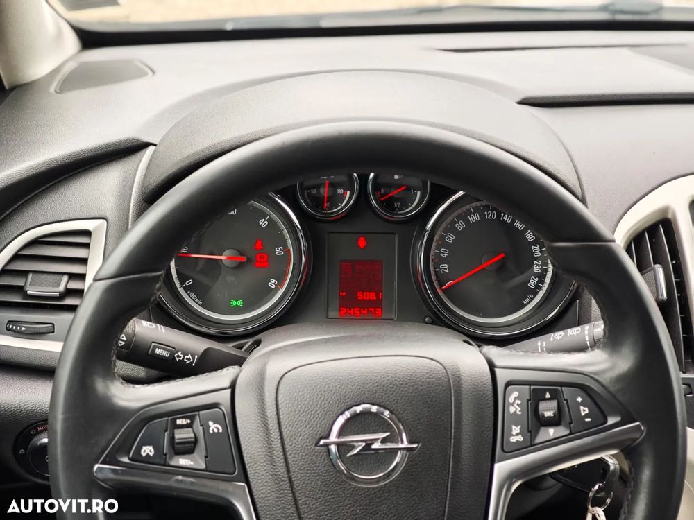 Opel Astra 1.7 CDTI DPF ENERGY - 13