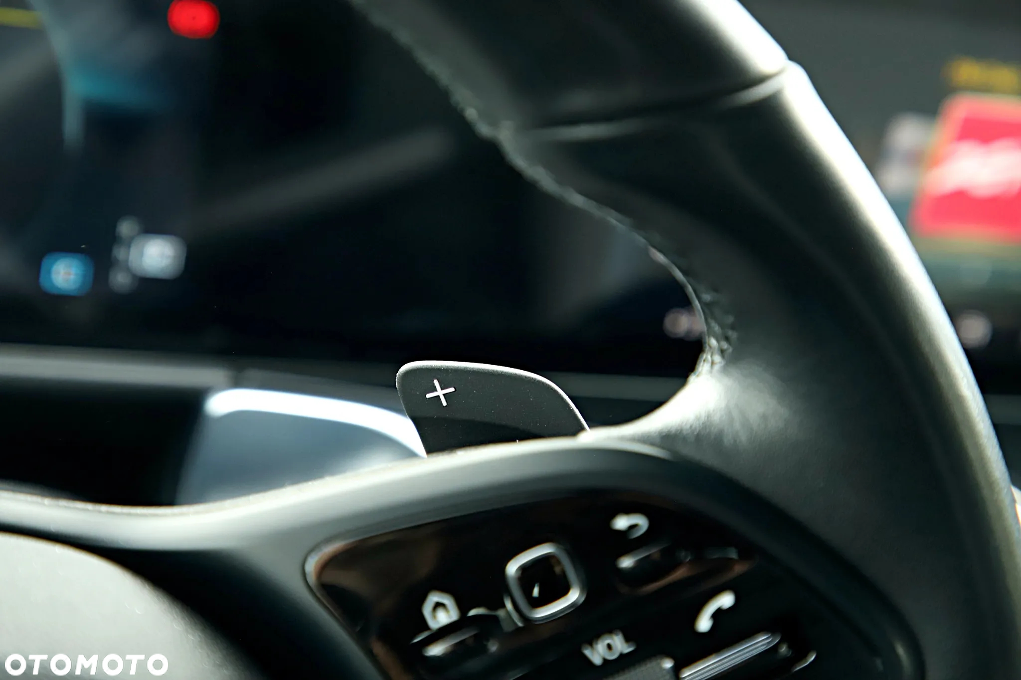 Mercedes-Benz GLB 200 7G-DCT - 29