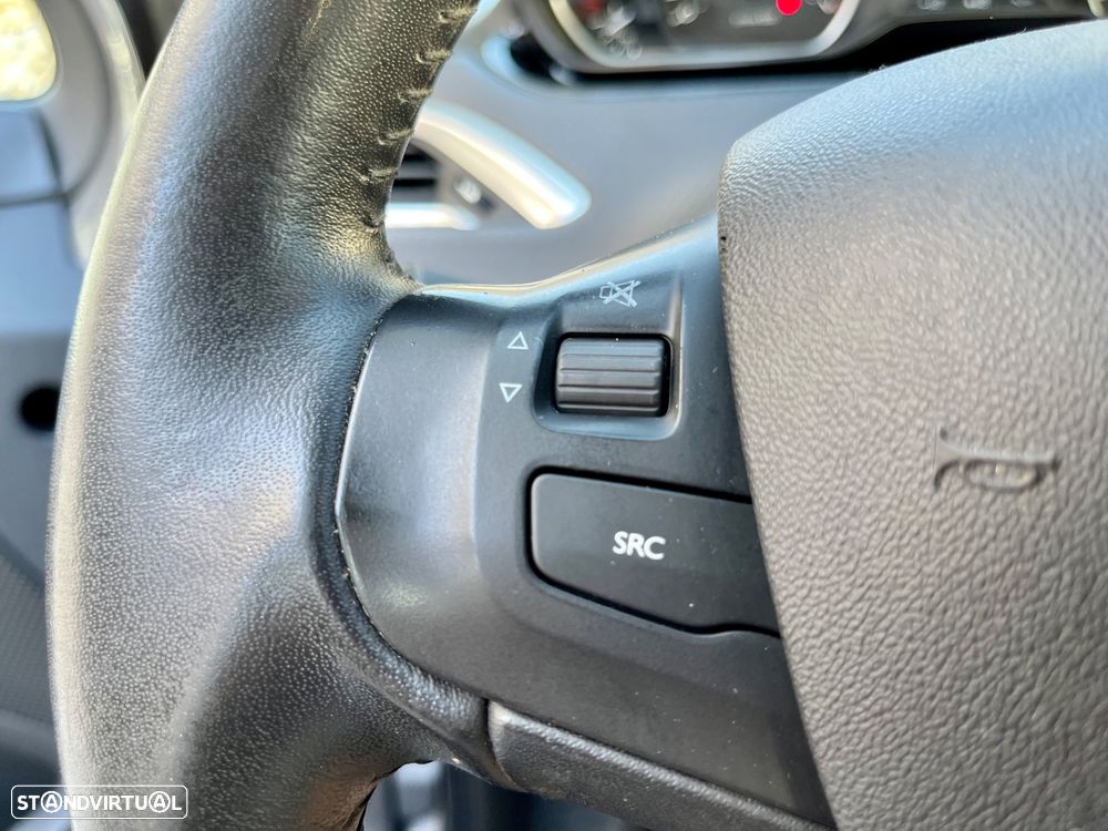 Peugeot 2008 - 45