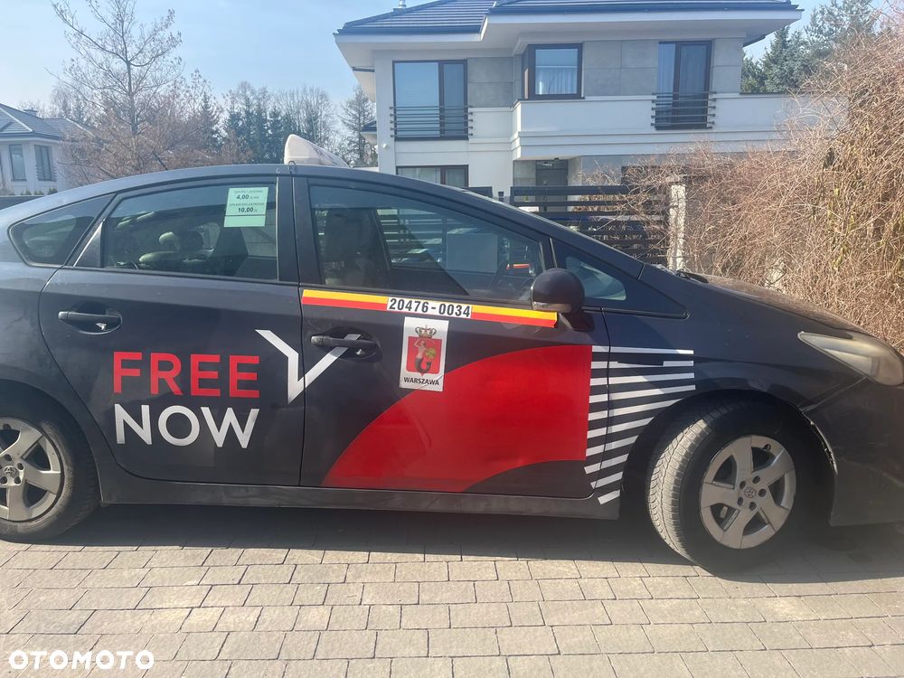 Toyota Prius - 8