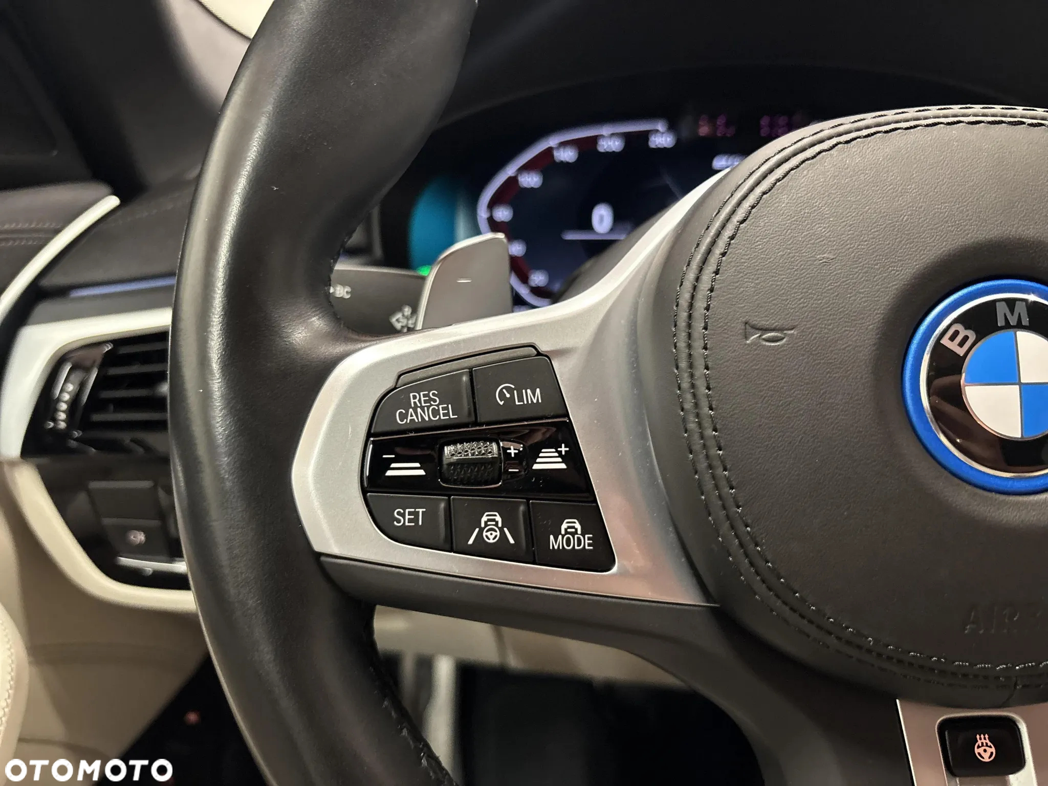 BMW Seria 5 - 25