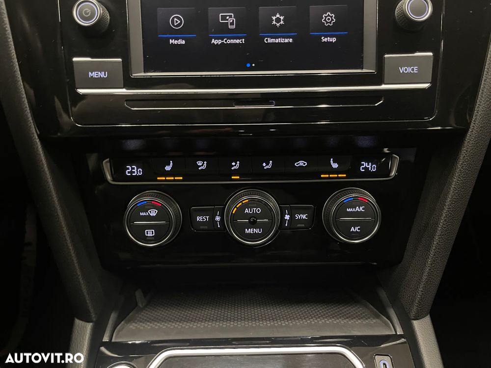 Volkswagen Passat 2.0 TDI SCR 4Mot DSG Highline - 19