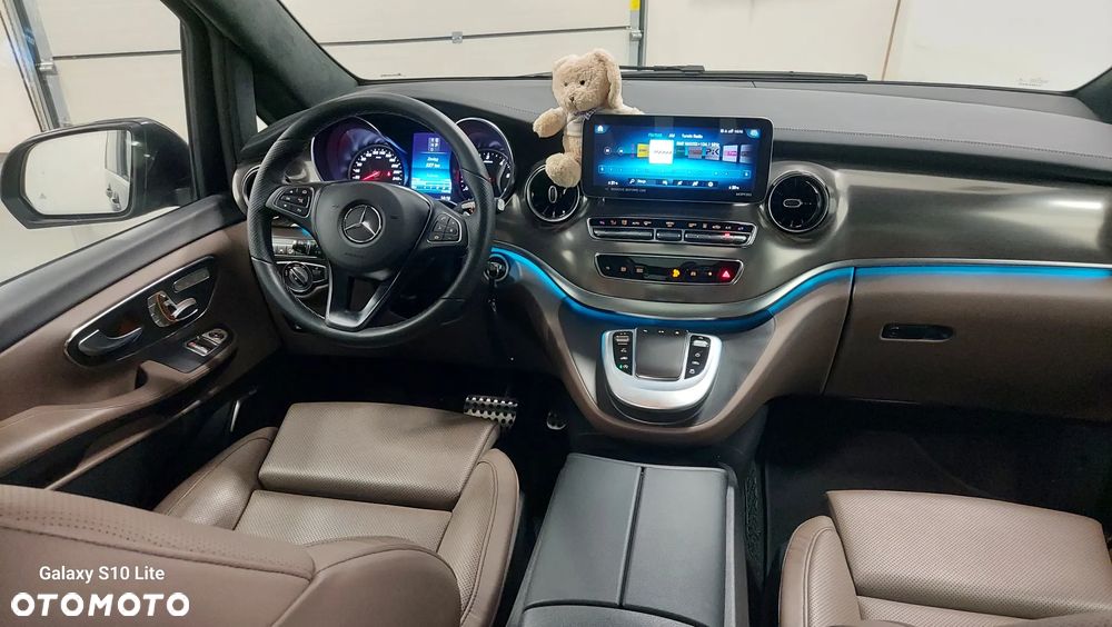 Mercedes-Benz Klasa V 300 d 4-Matic Exclusive 9G-Tronic (d³ugi) - 19