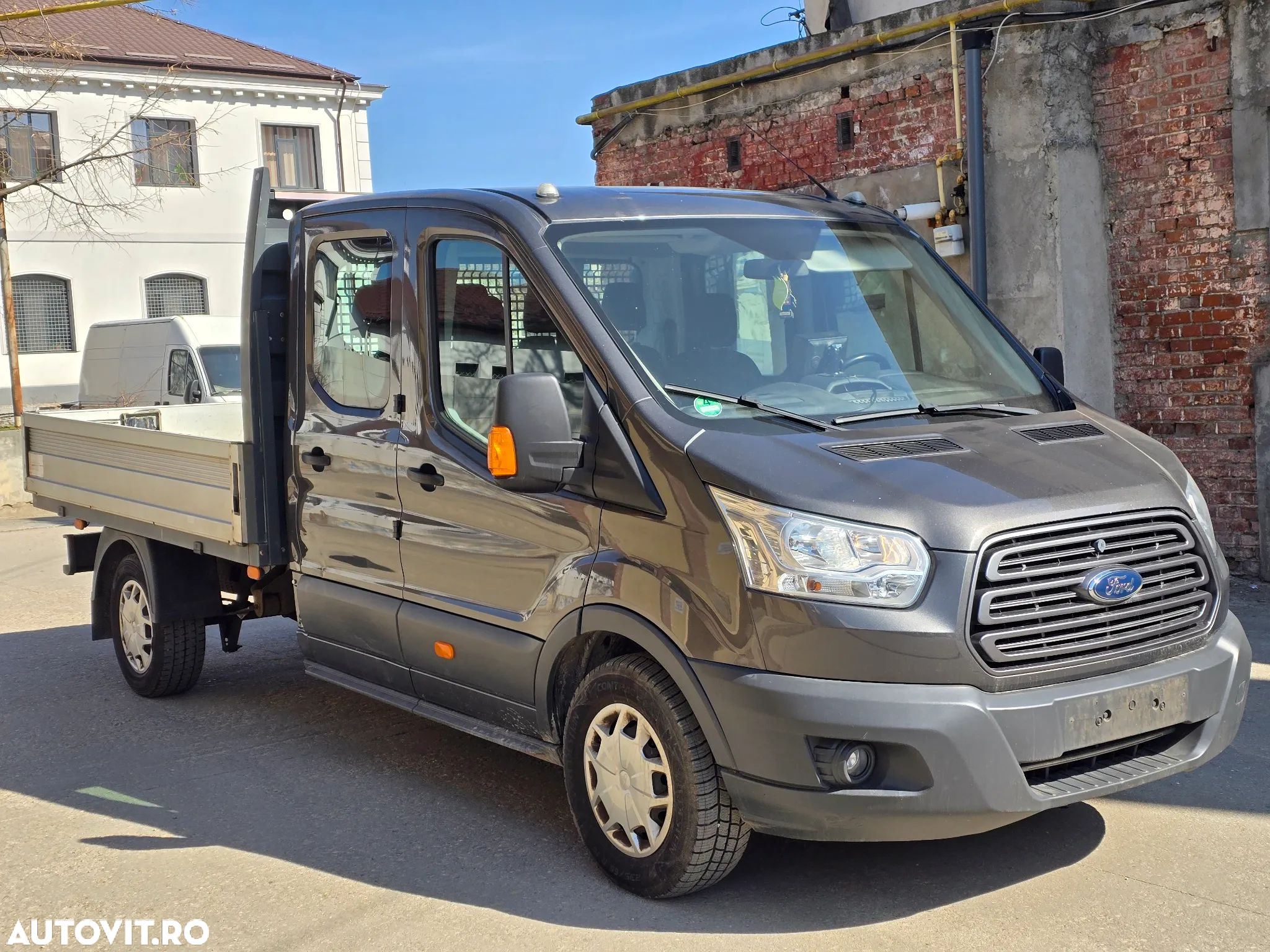 Ford Tranzit - 1